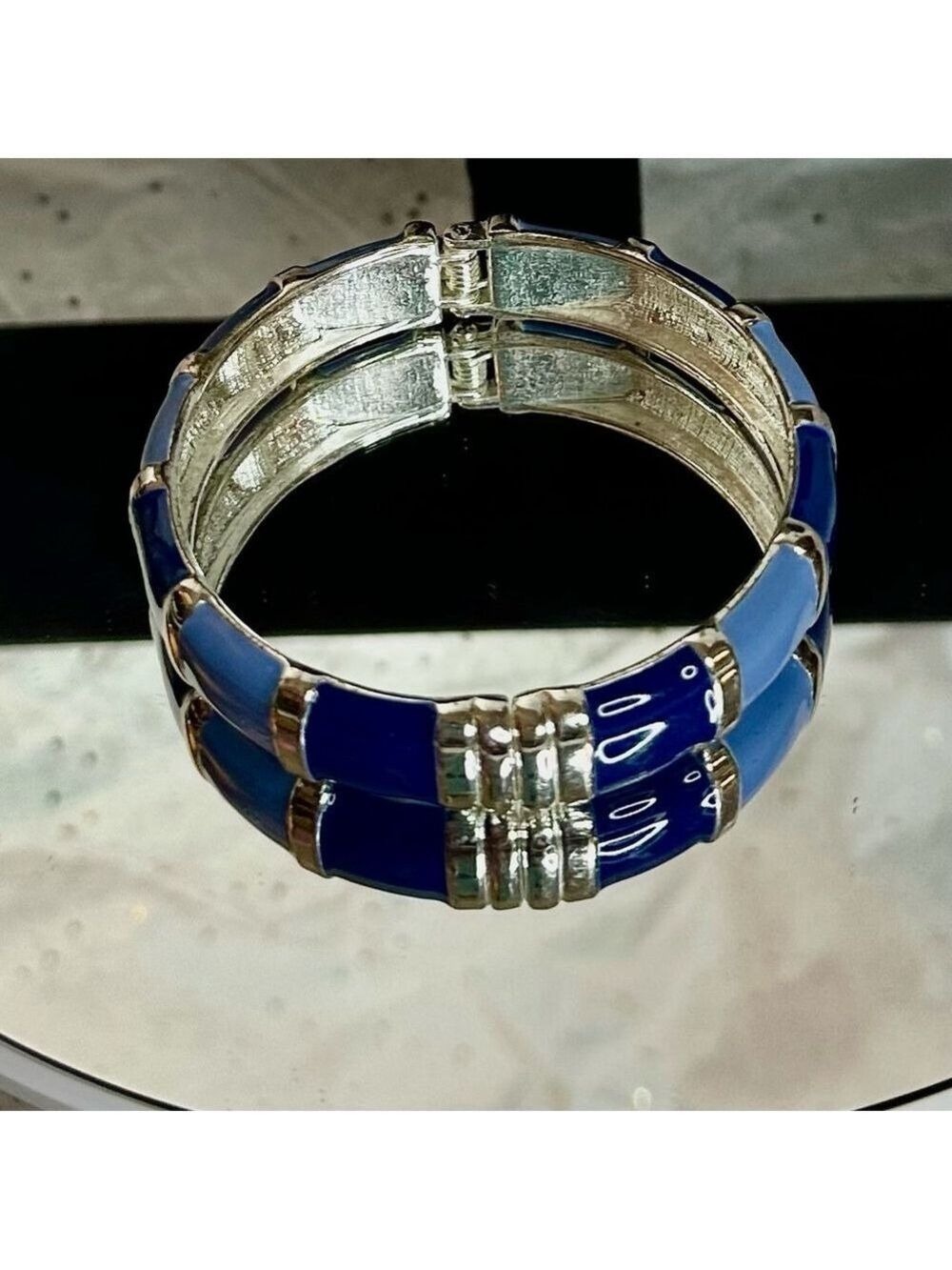Blue & Silver Colorblock Enamel Hinged Bangle Bracelet NWOT - Picture 3 of 4
